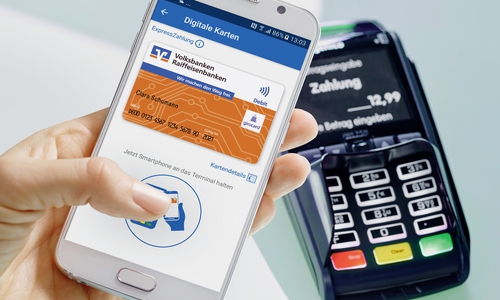 Einfach per Smartphone bezahlen: Die Volksbank BraWo macht es möglich. Foto: BraWo