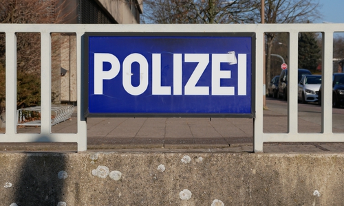 Die Täter durchsuchten mehrere Büroräume in Vöhrum. Symbolfoto: Alexander Panknin