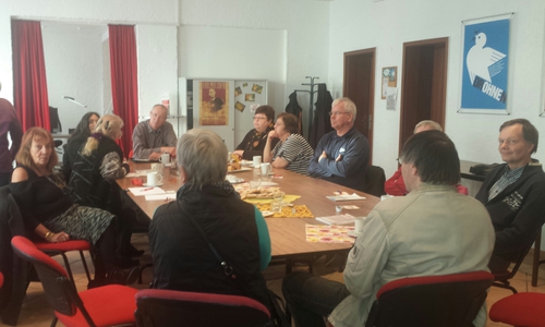 Informativer Nachmittag im Roten Pavillon nach Sommerpause. Foto: Privat