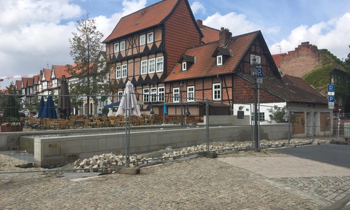 Ein Sachverständiger kam zu dem Schluss, dass der Brunnen Konstruktionsbedingt wohl nie wirklich dicht zu kriegen sei. Foto: Archiv