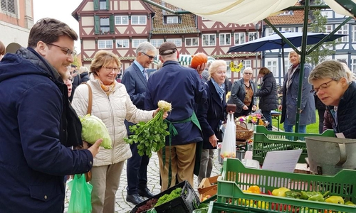 Das marktfrische Gemüse von hiesigen Gärtnern bot eine vielfältige Auswahl. Foto: Andreas Meißler