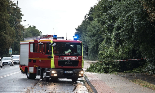 Die Feuerwehr musste zu etlichen Einsätzen ausrücken. Fotos: Rudolf Karliczek