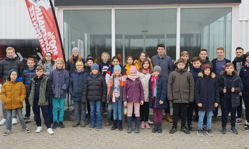 Die Teilnehmer an der Weihnachtsfeier beim Gruppenbild. Foto: Ortsfeuerwehr Halchter