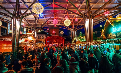 Weihnachten unterm Glasdach: Die WMG zieht ein positives Fazit zum diesjährigen Weihnachtsmarkt. Foto: WMG Wolfsburg Wirtschaft und Marketing GmbH 