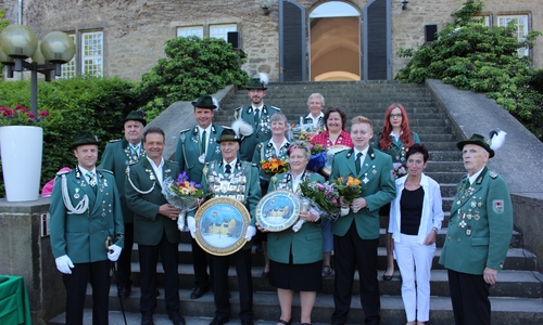 Die Majestäten und Begleiter der SG Wolfsburg. Foto: Sandra Zecchino