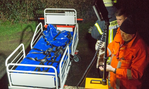 Für den Patienten musste ein Spezialbett angefordert werden. Foto: Tobias Paschwitz