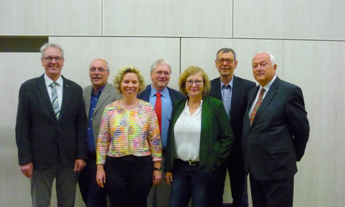 Der Vorstand mit Uwe Semper, Carsten Rieck, Christine Spittel, Frank Hoffmann, Dr. Katrin Esser-Mönning, Matthias Möhle, Hartmut Marotz. Foto: SPD Peine 
