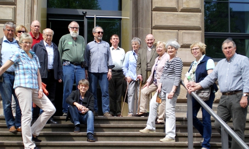 Die Besucher vor dem Herzog Anton Ulrich-Museum. Foto: Bernd-Uwe Meyer