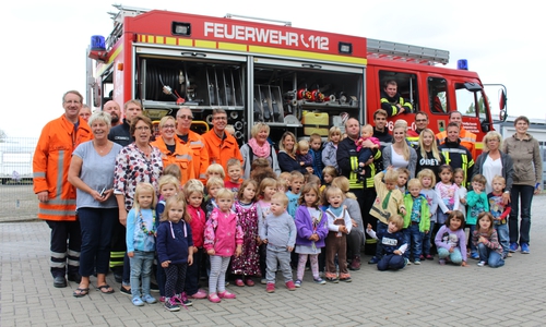 Alle freuten sich über die erfolgreiche Übung. Foto: Kai Baltzer