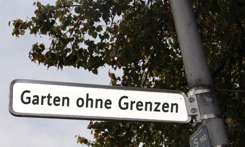 Hinweisschilder sollen noch mehr Besucher zum „Garten ohne Grenzen" führen. Foto: Nick Wenkel/Archiv