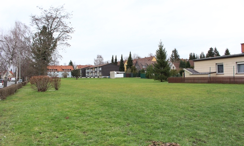 Hier sollen neue Wohngebäudekomplexe errichtet werden. Foto: Max Förster