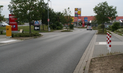 Die Verkehrssituation im Cremlinger Gewerbegebiet muss besser geplant werden, sagen die Cremlinger Grünen. Foto Diethelm Krause-Hotopp