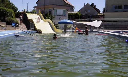 Ab dem Wochenende kann hier wieder geplanscht werden. Foto: Wolfenbütteler Schwimmverein