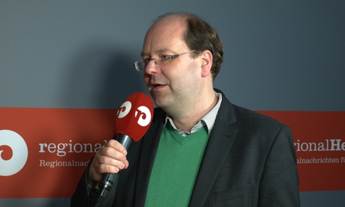 Niedersachsens Minister für Ernährung, Landwirtschaft und Verbraucherschutz, Christian Meyer, im Gespräch mit regionalHeute.de. Foto: André Ehlers