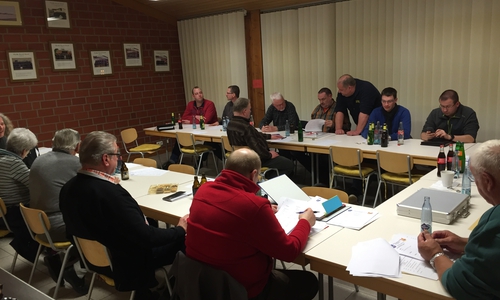 e Mitglieder des Fördervereins der Jugendfeuerwehren der Stadt Wolfenbüttel trafen sich in Fümmelse im Feuerwehrhaus der Freiwilligen Feuerwehr Fümmelse. Foto: Detlev Gliese