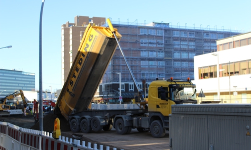 Bisher werden Anwohner für Straßenbaumaßnahmen vor der eigenen Haustür zur Kasse gebeten. Symbolfoto: Alexander Panknin