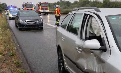 Offenbar ist es beim Blechschaden geblieben. Foto: Rudolf Karliczek