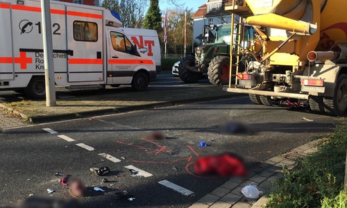 Der Betonmischer übersah beim Rechtsabbiegen den Fahrradfahrer. Foto/Video: Nick Wenkel