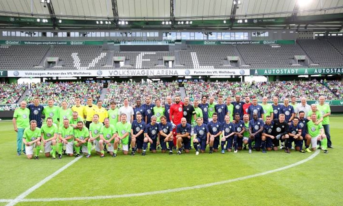 Ein Aufeinandertreffen vieler Bekannter. Foto: imago/Regios24