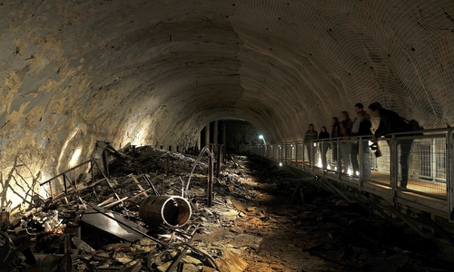 Die Schüler konnten unter anderem den hier abgebildeten Querstollen besichtigen. Foto: KZ-Gedenkstätte Mittelbau-Dora