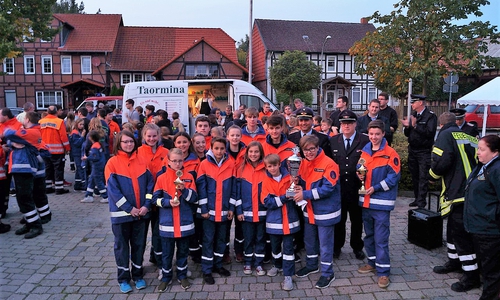 Die Jugendfeuerwehren im Brandabschnitt OSt gingen auf Leistungsfahrt. Fotos: Kreisjugendfeuerwehr