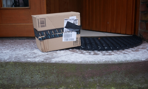 Die Polizei warnt vor Betrügern. Symbolfoto: Alexander Panknin