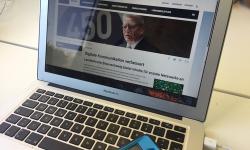 Die Landeskirche setzt auf Digitalisierung. Foto: Eva Sorembik