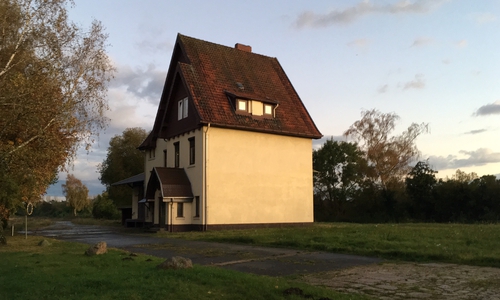 Auf dem Gelände des ehemaligen Bahnhofs Watenbüttel soll ein kleines Wohngebiet entstehen. Foto: Alexander Dontscheff