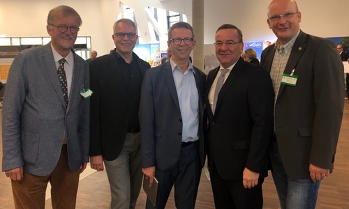 Wilfried Andacht, Frank Richter, Oberbürgermeister Klaus Mohrs, Boris Pistorius, Ingolf Viereck. Foto: Stadt Wolfsburg