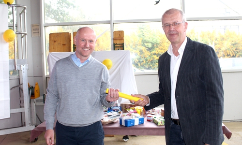 Dr. Tobias Jüttner (li.) übernimmt den Staffelstab von Dr. Ulrich Heida. Fotos: Alexander Dontscheff
