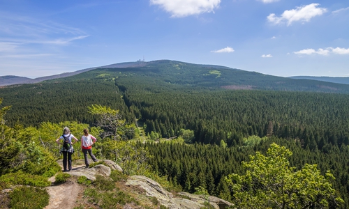 Die Wanderung bietet ein malerisches Panorama. Foto: Kur- Tourismus- und Wirtschaftsbetriebe der Stadt Bad Harzburg