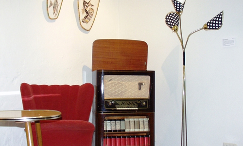 Möbeldesign der 1950er und 1960 Jahre, zu sehen im Stadtmuseum Foto: Stadtmuseum Schloss Wolfsburg