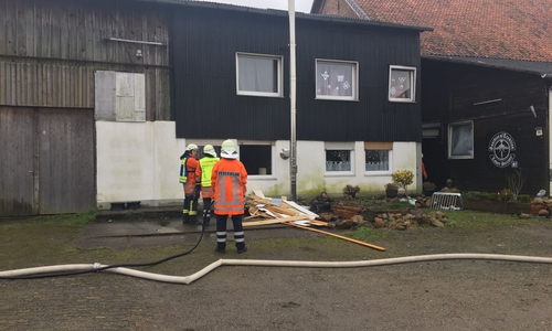 Mehrere Truppen sind derzeit in Vordorf im Einsatz. Foto/Video: aktuell24(KR)