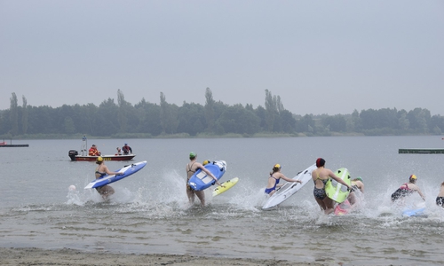 Übungsdienst auf dem Tankumsee. Foto: DLRG