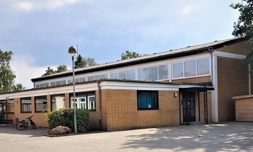 Die Turnhalle in Essenrode hat Probleme mit der Statik. Foto: Gemeinde Lehre