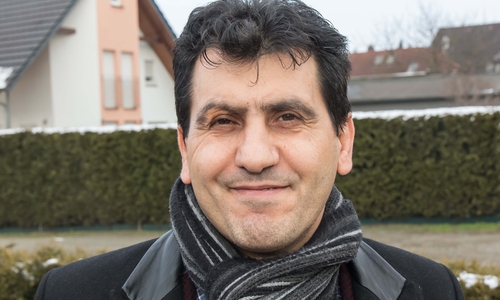 Burhan Kaplan ruft zur Demonstration gegen Terror auf. Foto: Rudolf Karliczek