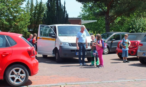 So sieht ein Sammeltaxi aus. Fotos: Kreisverkehrswacht Helmstedt e.V.