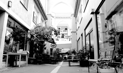 Der Ort des Geschehens: Der Braunschweiger Handelsweg. Hier soll es zu einer gewalttätigen Auseinandersetzung gekommen sein. Foto: Archiv