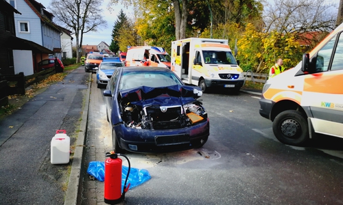 Mehrere Rettungswagen waren nach dem Unfall im Einsatz. Foto: Polizeikommissariat Oberharz