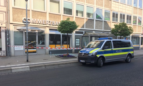 Die Polizei ist mit den Ermittlungen vor Ort beschäftigt. Fotos und Video: aktuell24/BM