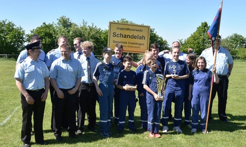 Bei 25 Grad Außentemperatur und einem super vorbereitetem Sportplatz an der Lebenshilfe in Abbenrode konnten die diesjährigen Wettbewerbe der Jugendfeuerwehren der Gemeinde Cremlingen am 5. Mai 2018 starten. Foto: Freiwillige Feuerwehr Cremlingen