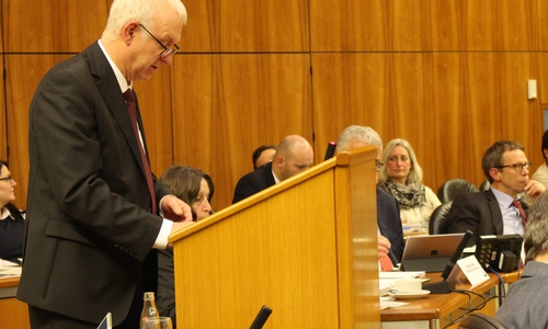 Stadtkämmerer Werner Borcherding erläuterte die Haushaltsplanungen. Foto: Eva Sorembik
