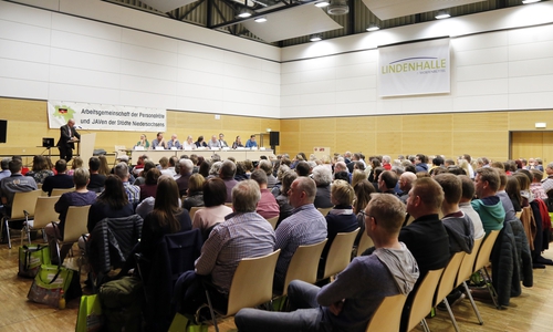 In der Lindenhalle fand die Tagung der Arbeitsgemeinschaft der Personalräte und der Jugend- und Auszubildendenvertretungen der Städte im Land Niedersachsen statt. Foto: Stadt Wolfenbüttel/RAE