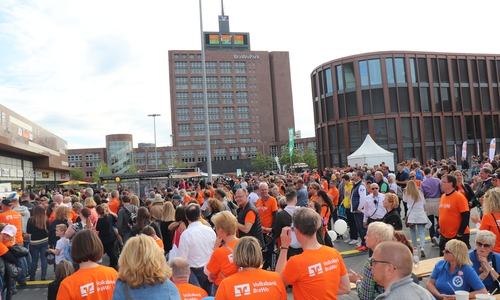 Tausende waren gekommen, um am Walk for Help teilzunehmen. Fotos: Julia Seidel