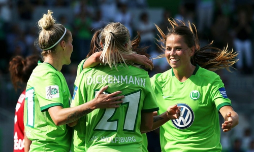 Wolfsburger Jubel: Gunnarsdottir sorgt mit ihrem Doppelpack gegen Florenz für eine gute Ausgangsposition im Rückspiel. Foto: Archiv