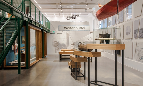 Blick in die Dauerausstellung des Bürger Museums. Foto: gewerkdesign/H. Humml