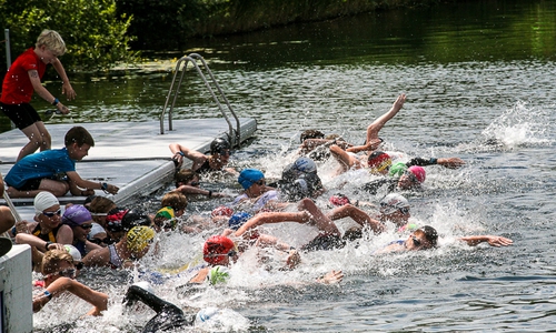 770 Starter nahmen am 32. Volkstriathlon teil. Symbolbild Foto: Thorsten Raedlein