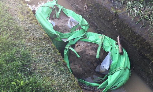 Diese beiden Big-Packs haben sich in der Altenau befunden. Foto: Kim Habicht