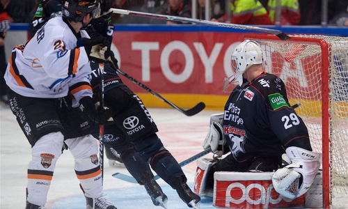 Christoph Höhenleitner schießt das einzige Tor in diesem Spiel. Foto: Imago/Beautiful Sports