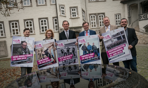 Freuen sich auf das Festival: Paul Kunze (Kollektiv 4 e.V.), Alexandra von der Brelje (Sparkasse Gifhorn-Wolfsburg), Gerhard Döpkens (Sparkasse Gifhorn Wolfsburg), Dr. Andreas Ebel (Landrat Landkreis Gifhorn), Rolf Amelsberg (Landkreis Gifhorn Stiftung), Babak Khosrawi-Rad (Kollektiv 4 e.V.). Foto: Marcel Hotze

